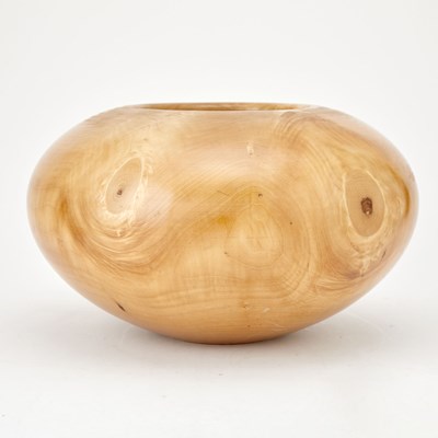 Lot 378 - Philip Moulthrop Turned Magnolia Wood Vessel