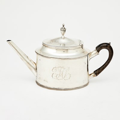 Lot 209 - American Federal Silver Teapot