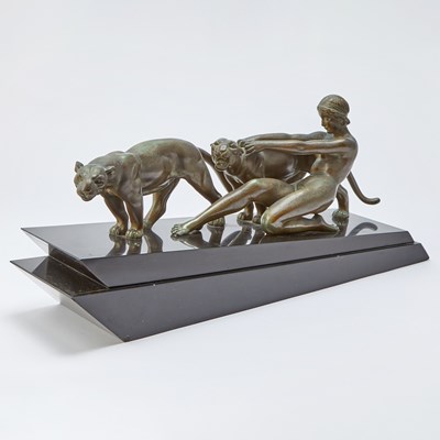 Lot 310 - Belgian Art Deco Patinated Bronze Figure Group of a Nude Woman and Two Panthers