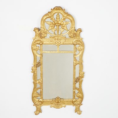 Lot 556 - Northern Italian Carved Giltwood Mirror