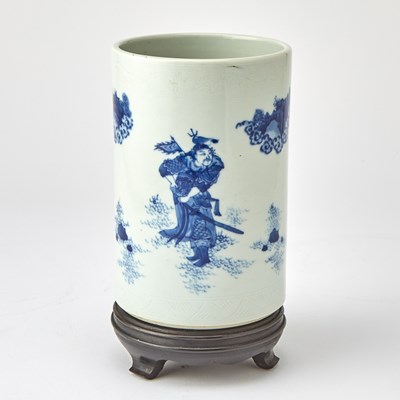 Lot 567 - A Chinese Blue and White Porcelain Brush Pot