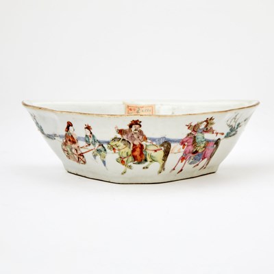 Lot 657 - A Chinese Enameled Shaped Porcelain Dish