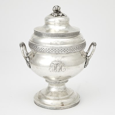 Lot 210 - American Federal Silver Covered Sugar Bowl