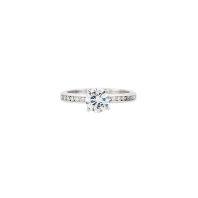 Lot 143 - Platinum and Diamond Ring