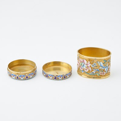 Lot 542 - Russian Silver-Gilt and Cloisonné Napkin Ring and Pill Box