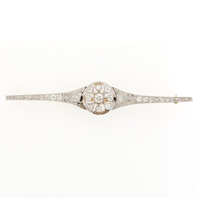 Lot 2220 - Edwardian Platinum, Gold and Diamond Bar Brooch