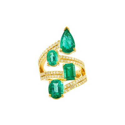 Lot 1218 - Gold, Emerald and Diamond Ring