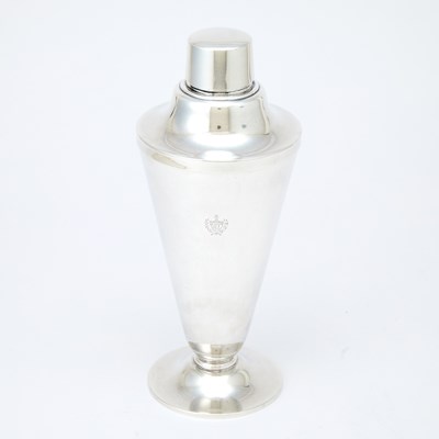 Lot 151 - Wallace Sterling Silver Cocktail Shaker