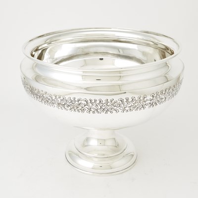 Lot 623 - A Japanese Imperial Silver Presentation Bowl