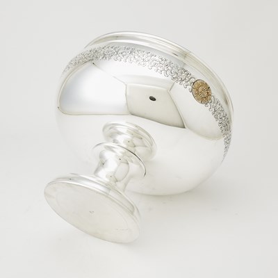 Lot 623 - A Japanese Imperial Silver Presentation Bowl
