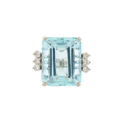 Lot 1277 - White Gold, Aquamarine and Diamond Ring