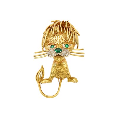 Lot 1058 - Two-Color Gold, Emerald, Green Onyx and Diamond Lion Cub Brooch