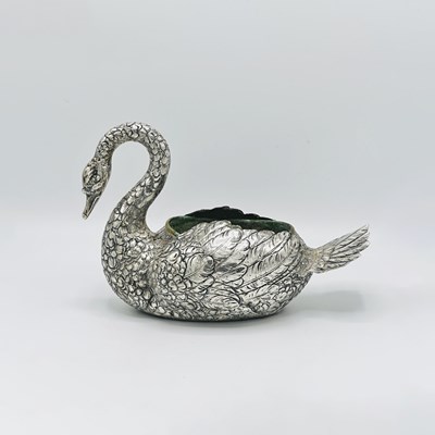 Lot 1162 - Continental Silver Swan-form Centerpiece