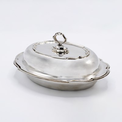 Lot 1190 - Shreve, Crump & Low Co. Sterling Silver Covered Vegetable