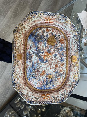 Lot 1071 - Group of Three Imari Porcelain Serving Dishes