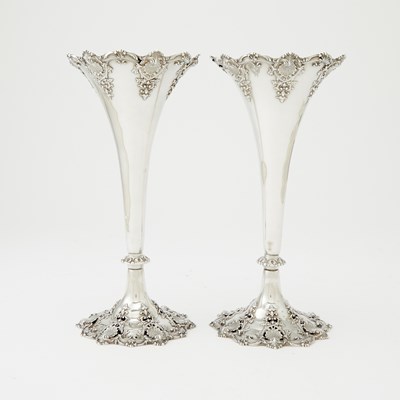 Lot 101 - Pair of Redlich & Co. for Spaulding Sterling Silver Trumpet Vases