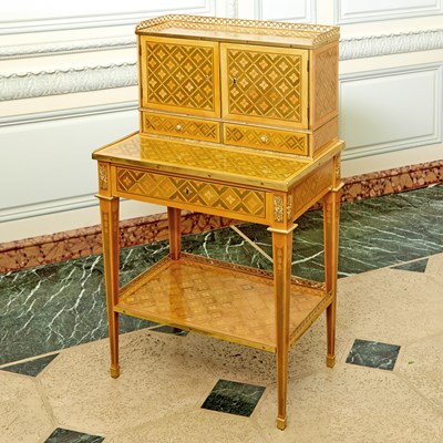 Lot 54 - Louis XVI Parquetry Table à Écrire / Bonheur du Jour