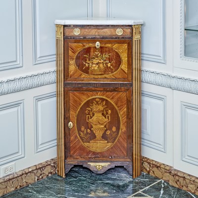 Lot 84 - Louis XVI Marquetry Secretaire en Encoignure