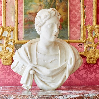 Lot 369 - Continental Marble Bust of Caesar