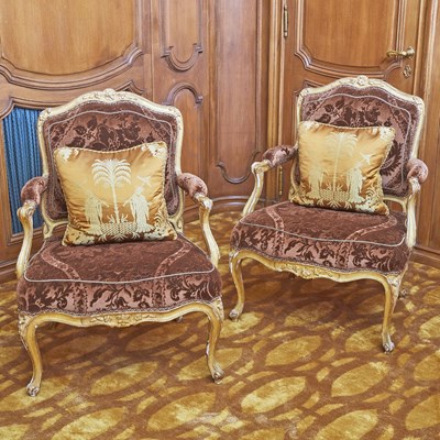 Lot 262 - Pair of Louis XV Upholstered Giltwood Fauteuils à la Reine