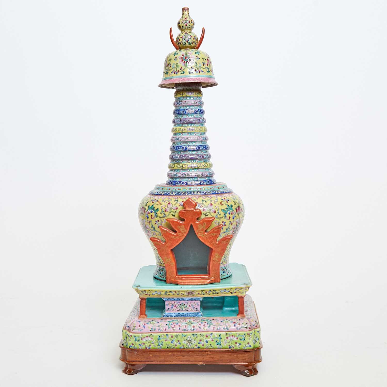 Lot 570 - Chinese Famille Rose Porcelain Stupa