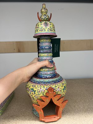 Lot 570 - Chinese Famille Rose Porcelain Stupa