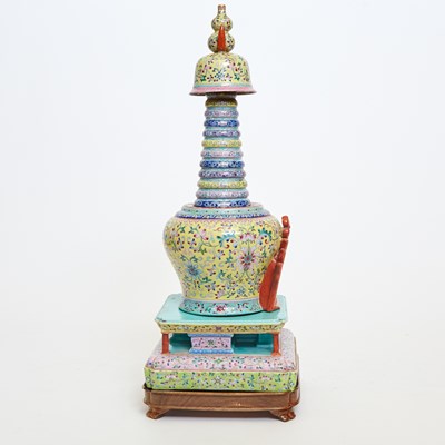 Lot 570 - Chinese Famille Rose Porcelain Stupa