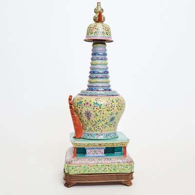 Lot 570 - Chinese Famille Rose Porcelain Stupa