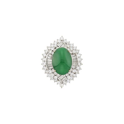 Lot 153 - White Gold, Jade and Diamond Ring