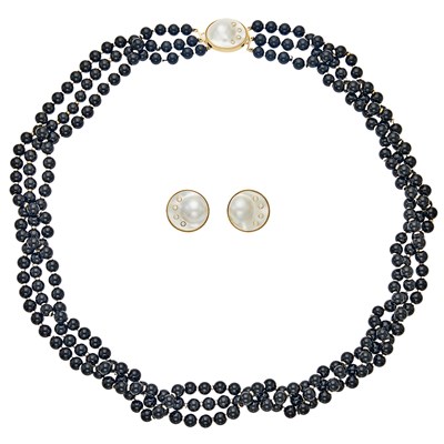 Lot 2290 - Triple Strand Black Onyx Bead Necklace with Mabé Pearl and Diamond Clasp and Pair of Earclips