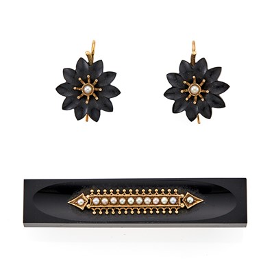 Lot 2183 - Pair of Gold, Carved Jet and Split Pearl Flower Earrings and Black Onyx and Pearl Bar Brooch