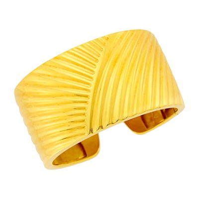 Lot 27 - Fluted Gold Cuff Bangle Bracelet