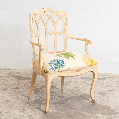 Lot 332 - White Painted Rococo Style Chair