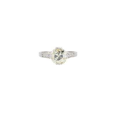 Lot 1136 - Platinum and Diamond Ring