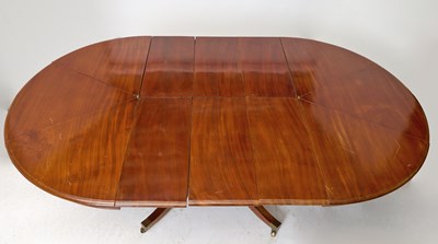 Lot 526 - George III Style Mahogany Jupe Dining Table