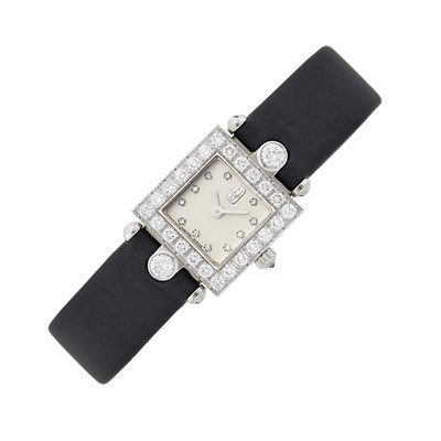 Lot 133 - Harry Winston White Gold and Diamond Wristwatch