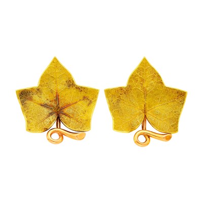 Lot 28 - George Schuler for Cartier Pair of Two-Color Gold Leaf Clip-Brooches