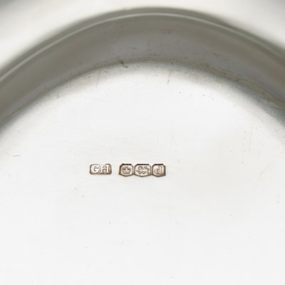 Lot 359 - George V Sterling Silver Oval Platter