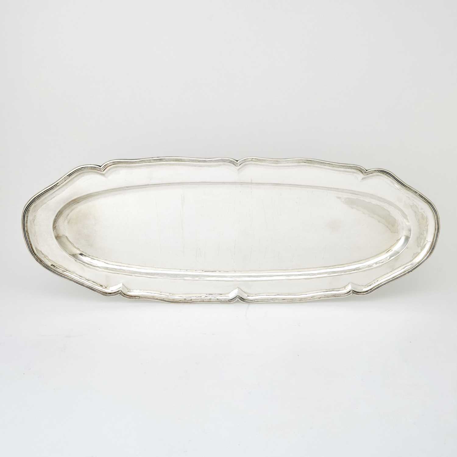 Lot 371 - Spanish Silver Fish Platter