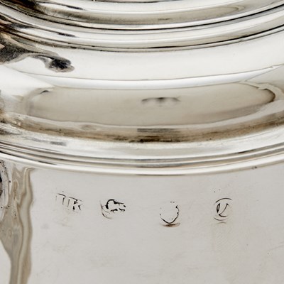 Lot 322 - George III Sterling Silver Covered Tankard