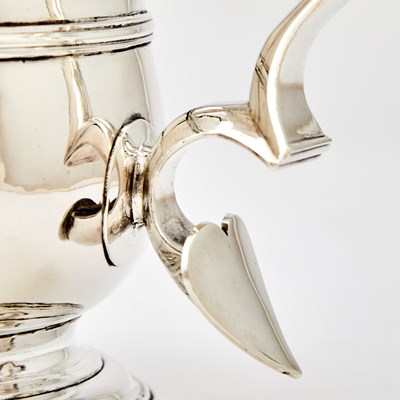 Lot 323 - George III Sterling Silver Covered Tankard