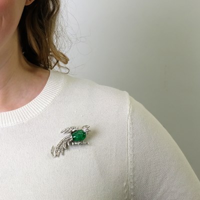 Lot 151 - Platinum, Cabochon Emerald and Diamond Bird Clip