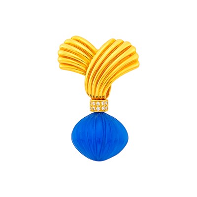 Lot 196 - Van Cleef & Arpels Gold, Diamond and Fluted Blue Chalcedony Clip-Brooch, France, with Three Interchangeable Pendants