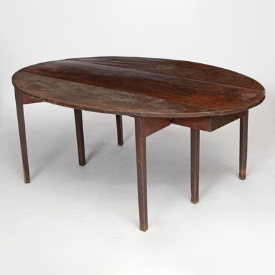 Lot 506 - George III Style Mahogany Hunt Table