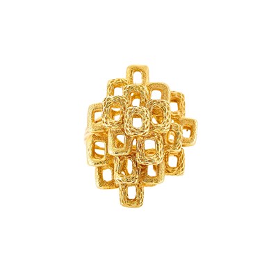 Lot 1044 - Gold Abstract Ring