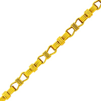 Lot 81 - Gold Link Bracelet