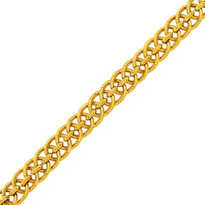 Lot 141 - Garrard Gold Link Bracelet