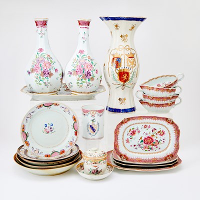 Lot 134 - A Group of Chinese Export Porcelain Articles