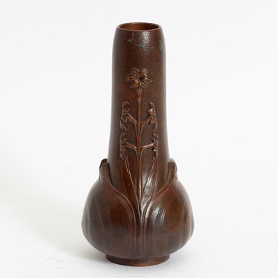 Lot 391 - Art Nouveau Patinated Bronze Vase