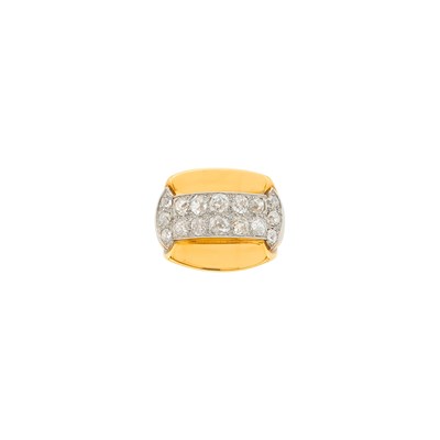 Lot 1142 - Gold, Platinum and Diamond Ring